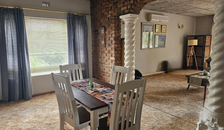 10 Bedroom Property for Sale in Warrenton Northern Cape